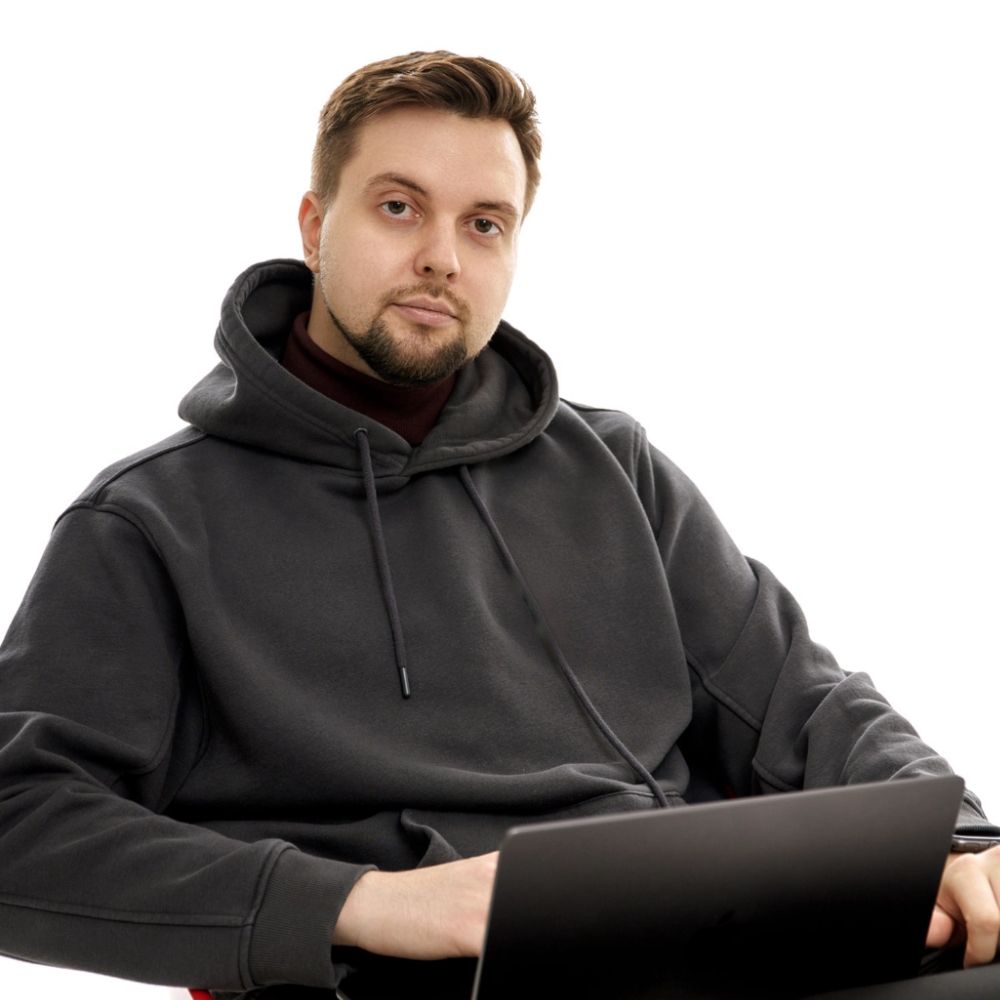 Владислав Толчеев