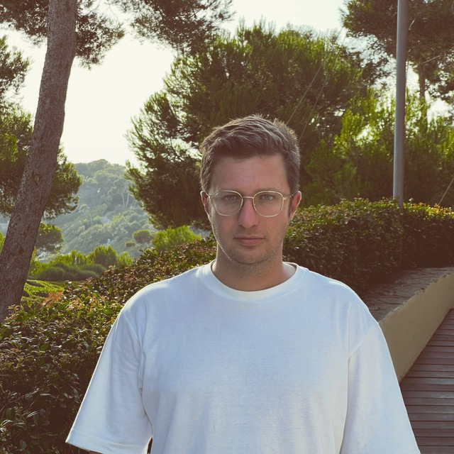 Максим Аверин