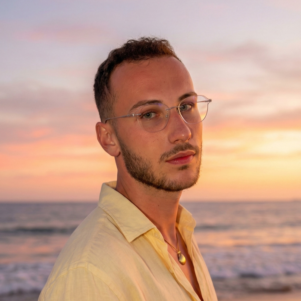 Артем - фото 1