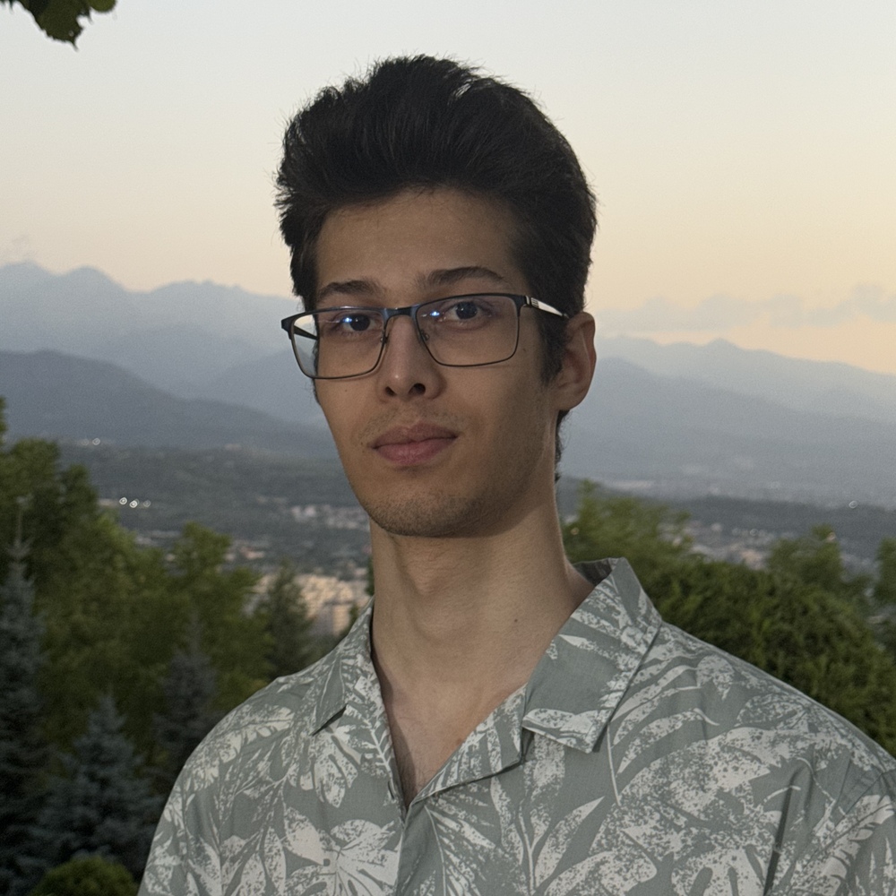 Артём Романович